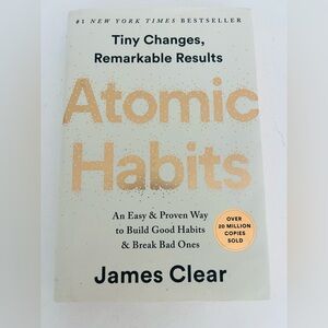 Atomic Habits by James Clear - Light Mint & Gold Cover